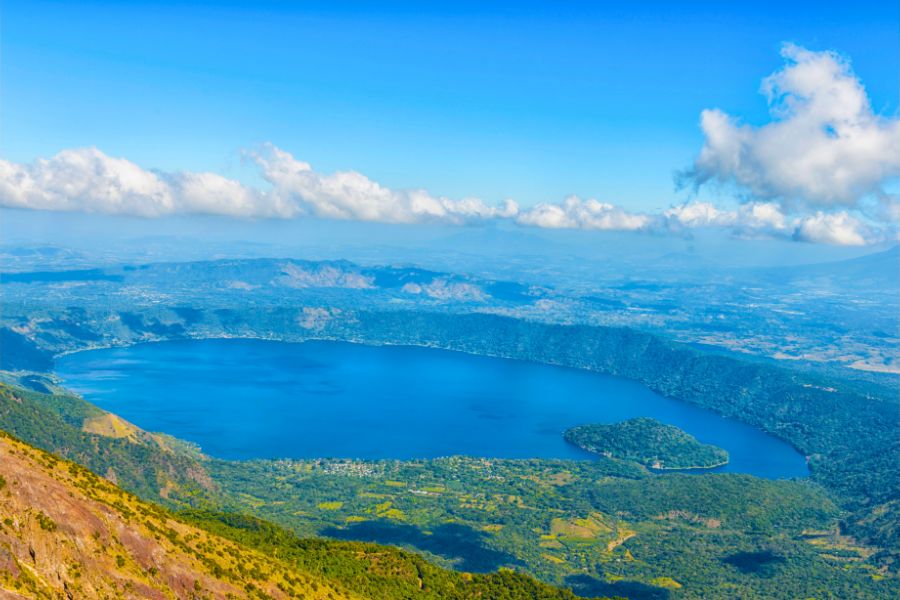Experience El Salvador in a Week with a Guide for Travellers With or Without a Car