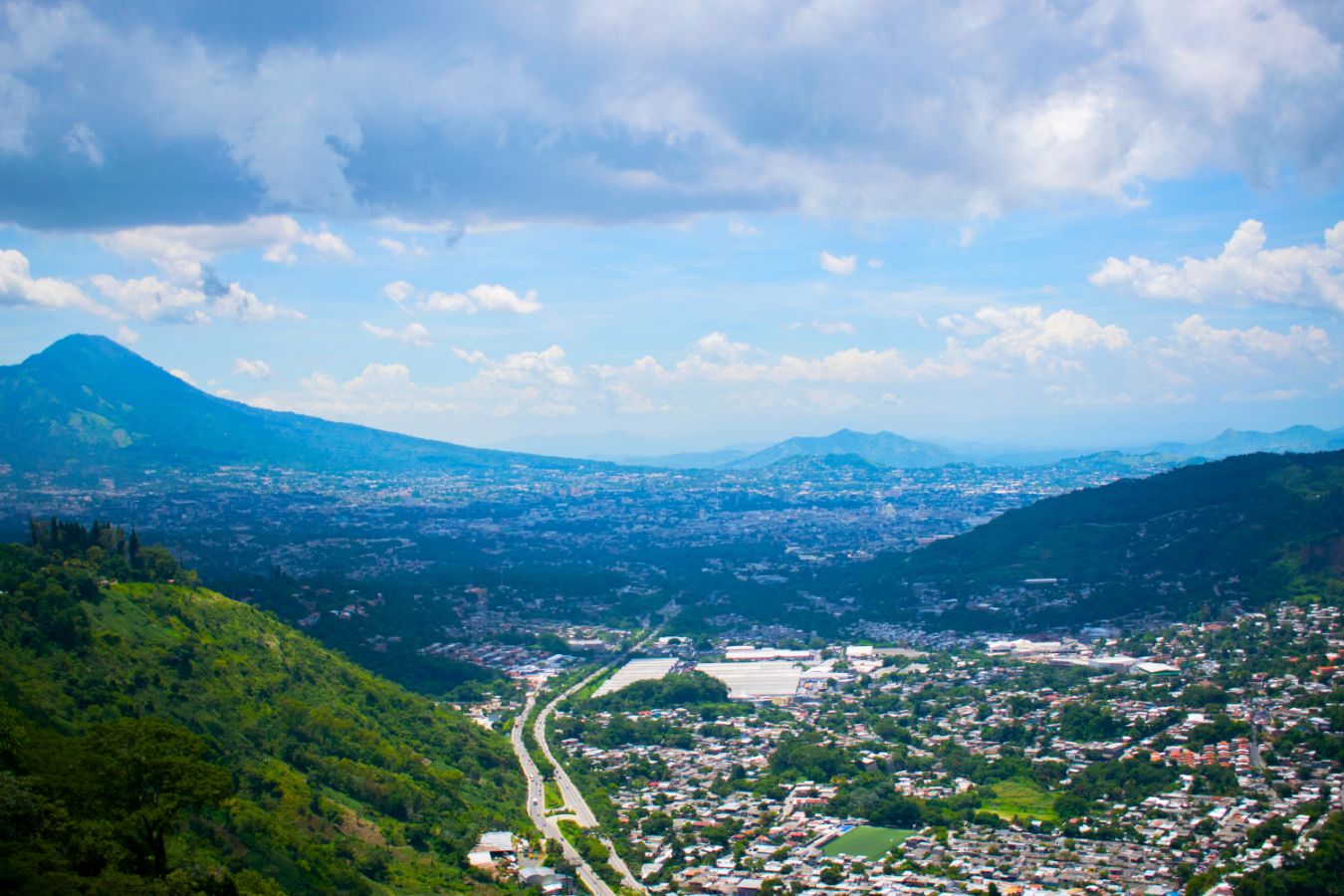 What Every Tourist Needs to Know About Car Insurance in El Salvador